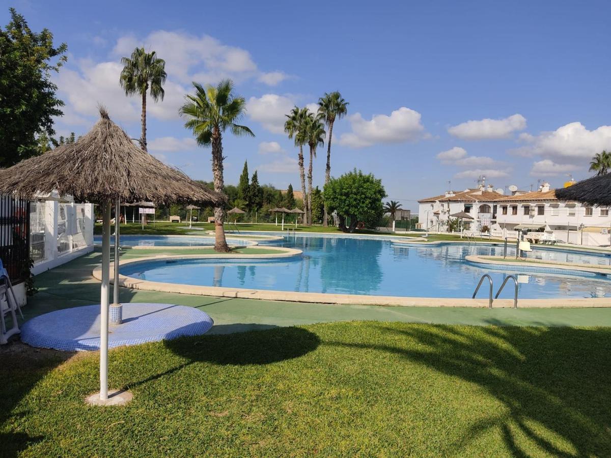 Costa Blanca Bungalow Lago Jardin Frente Piscina 4 Personas #Prp001 By Stay Orihuela Costa トレビエハ エクステリア 写真
